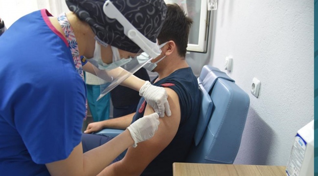 İki doz aşı uygulanan kişi sayısı 50 milyonu geçti