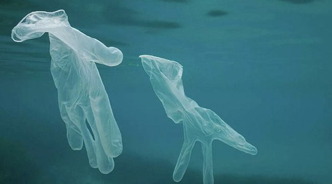 Koronavirüs döneminde 25 bin tondan fazla plastik okyanuslara atıldı