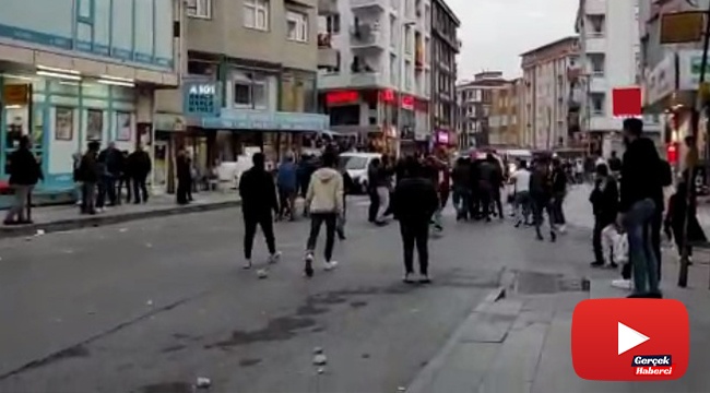 Meydan savaşını aratmayan kavgayı ayırmak için özel harekat polisleri bölgeye sevk edildi