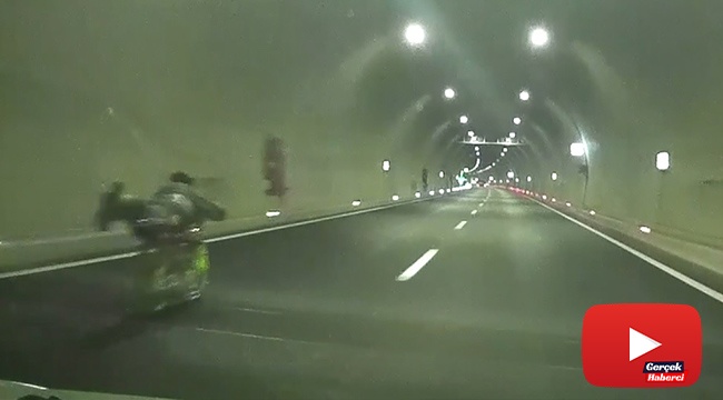 Motosikleti yatarak sürdü