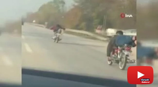 Motosikletlerin üzerine yatıp yarış yapan iki genç hapis cezasıyla yargılanacak