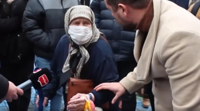 80 yaşında sokakta lif satan teyze: Sıkıntı çekiyoruz hem de nasıl; beni hapse mi atacaklar atsınlar!