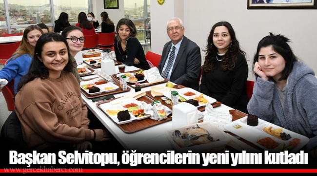 Başkan Selvitopu, öğrencilerin yeni yılını kutladı