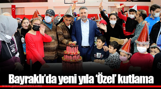 Bayraklı’da yeni yıla ‘Özel’ kutlama