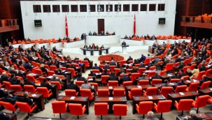 “Emekli maaşları asgari ücret seviyesinde olsun” önerisi AK Parti oylarıyla reddedildi