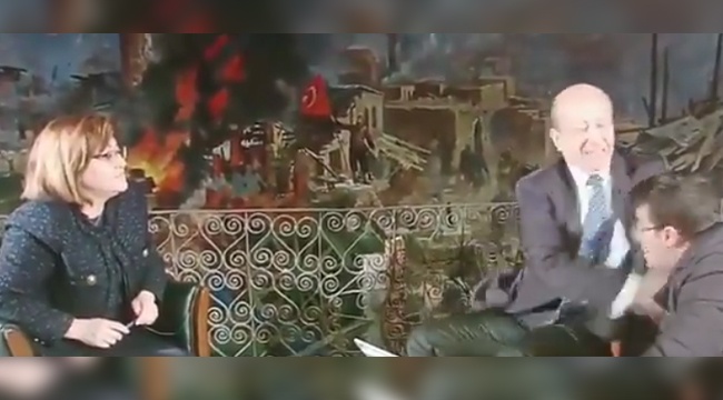 Gazeteci Muharrem Sarıkaya ses teknikerine tokat attı