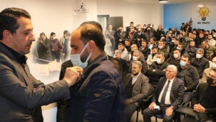 Gelecek Partisi'nden istifa eden 200 kişi AK Parti'ye katıldı