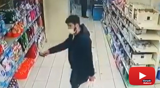 Markette unutulan cüzdanın içini boşaltıp geri getirdi