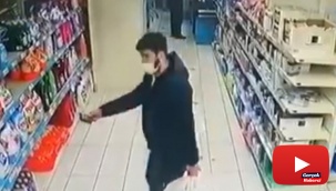 Markette unutulan cüzdanın içini boşaltıp geri getirdi