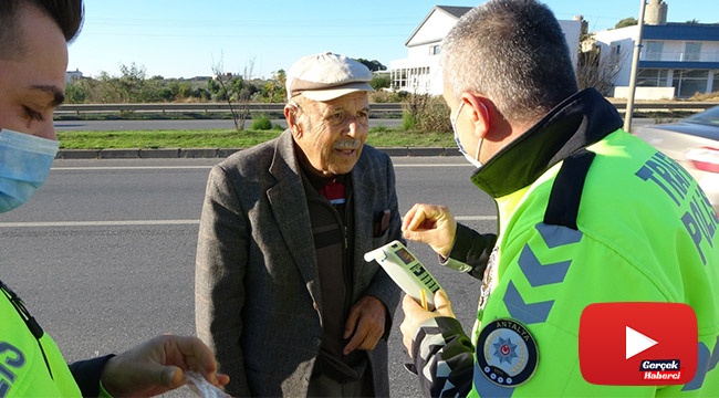 Önündeki otomobile çarpan 83 yaşındaki sürücü ekiplere zor anlar yaşattı