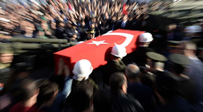 Pençe-Yıldırım bölgesinde 3 askerimiz şehit oldu