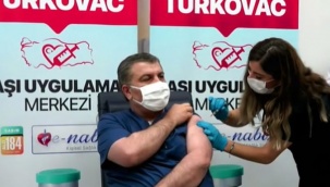 Sağlık Bakanı Koca ve Bilim Kurulu üyeleri, Turkovac aşısıyla hatırlatma dozu oldu