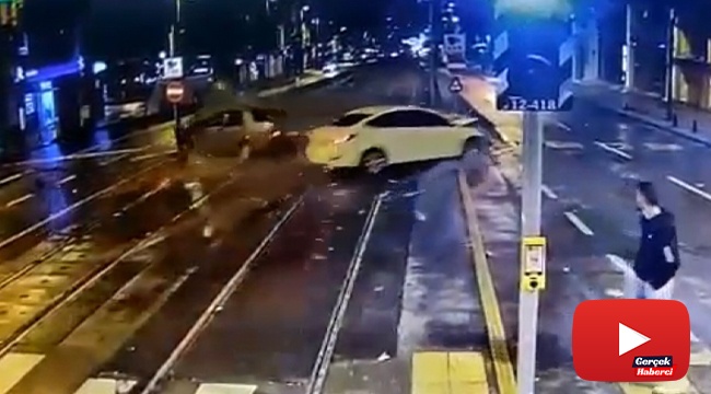Tramvay yolunda akıl almaz kaza kamerada: Saniyelerle ölümden döndü
