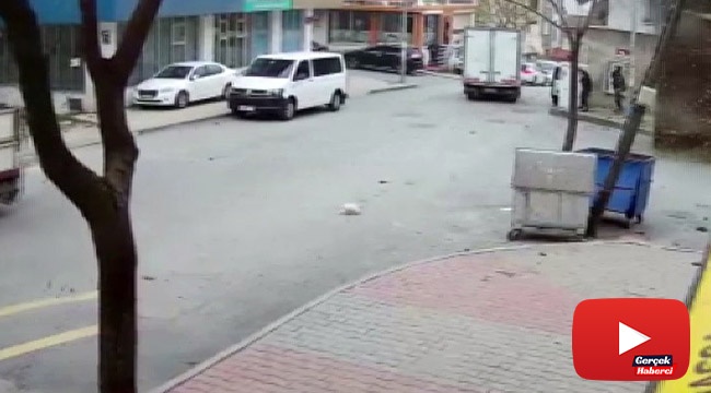 Uçan çatı, direği devirdi, korku dolu anlar yaşattı