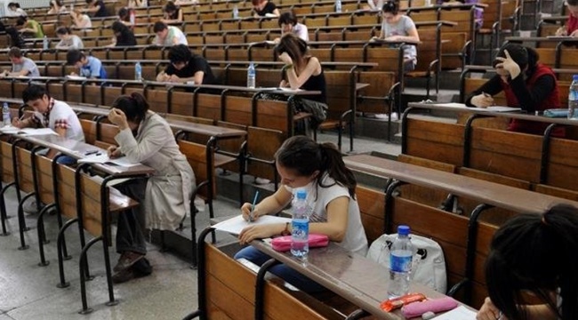 YÖK: Son 5 yılda 230 bin 595 öğrenci kaydını dondurdu