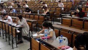 YÖK: Son 5 yılda 230 bin 595 öğrenci kaydını dondurdu
