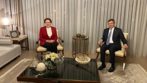 Akşener, Davutoğlu'nu evinde ziyaret etti