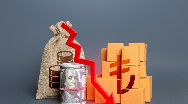 Bloomberg Intelligence: TL'deki düşüş bankaların sermayesini 4,5 milyar dolar eritti