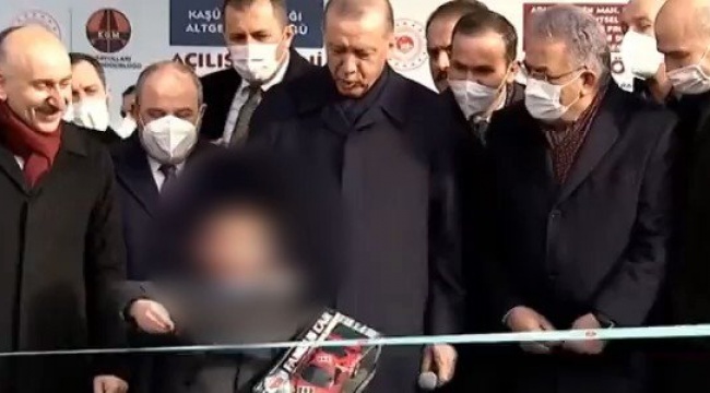 CHP'den o görüntülere: Çocukları kirli siyasetinize alet etmeyin, onları bölmeyin; kınıyoruz