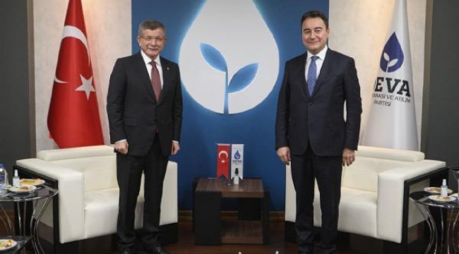 Davutoğlu ve Babacan'dan ortak açıklama: Türkiye her an seçim ortamına girebilir; bu Haziran da Ekim de olabilir