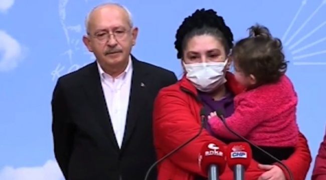 Ev emekçisi kadın gözyaşlarıyla anlattı: Yağ almak için komşudan 30 lira aldım, çocuklarıma süt bile alamıyorum