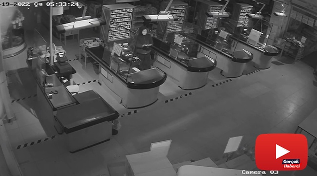 Girdiği markette kasaları boşaltıp üstüne soda içti