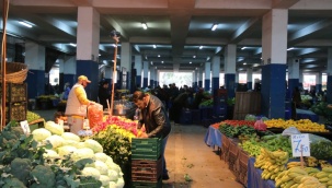 Halde 12, pazarda 15 TL olan patlıcan, Tarım Kredi Kooperatifi marketinde 19.90 TL
