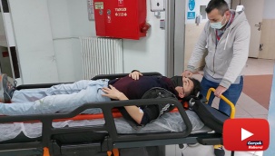 Köpeklerin kovaladığı üniversite öğrencisi duvardan atladı, hastanelik oldu