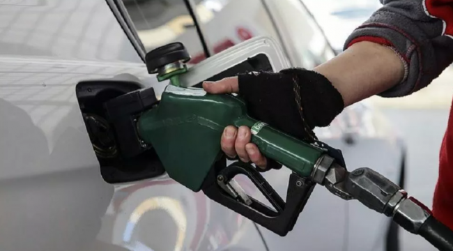Motorinin litre fiyatına 52 kuruş zam geldi
