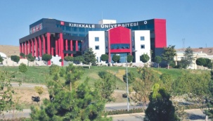Öğrencileri sosyal medya üzerinden taciz ettiği iddia edilen profesöre soruşturma