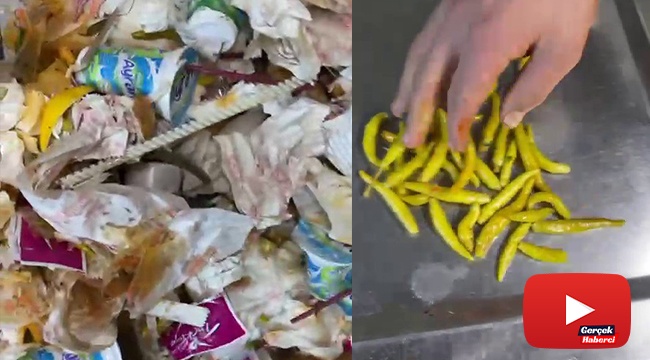Tantunicide çöpe dökülen biberleri toplayıp tekrar müşteriye sundular