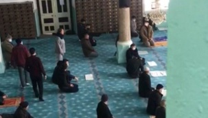 Valilikten camide “Hepimiz açız” diye bağıran kadınla ilgili açıklama: Alkollüydü