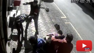 2 genç alacak verecek meselesi yüzünden 4 kişiden tekme tokat dayak yedi