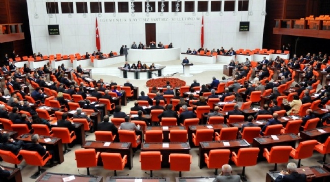 Adalet Bakanı Bekir Bozdağ, TBMM Genel Kurulunda yemin etti
