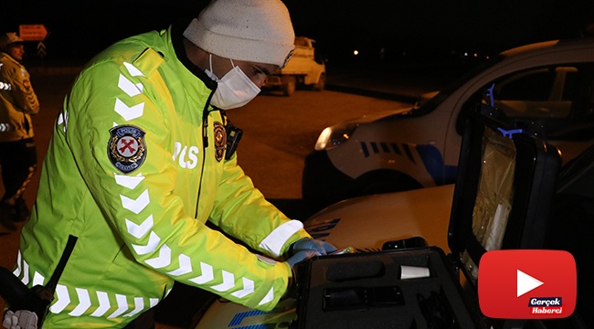 Alkollü çıkan yolcudan ilginç savunma: "İçmeyip de ne yapalım"