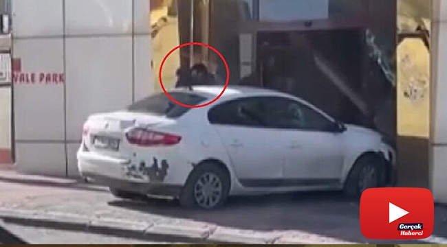 Arabayla düğün salonuna daldı, ardından beyzbol sopasıyla dehşet saçtı