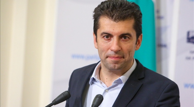 Bulgaristan Başbakanı, "savaş" demeyen Savunma Bakanı'nın istifasını istedi