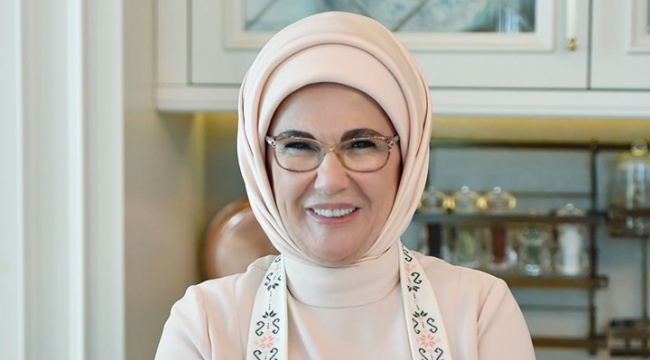 Emine Erdoğan: Hastalığı en hafif seyriyle geçiriyorum