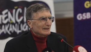 Nobel ödüllü Aziz Sancar'dan 'Ayrım yapmadan aşınızı olun' çağrısı