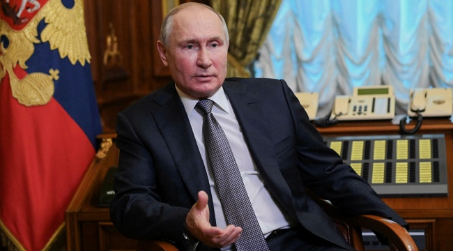 Putin, Ukrayna'ya "saldırmak zorunda kaldıklarını" iddia etti