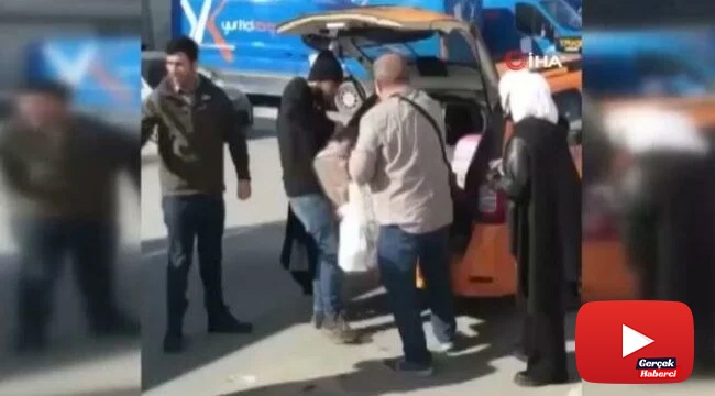 Taksici ile turistin "Beylikdüzü" kavgası kamerada