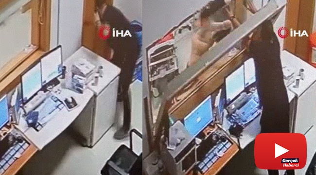 Tomografi odasını birbirine kattılar, görevli sağlık çalışanına saldırdılar