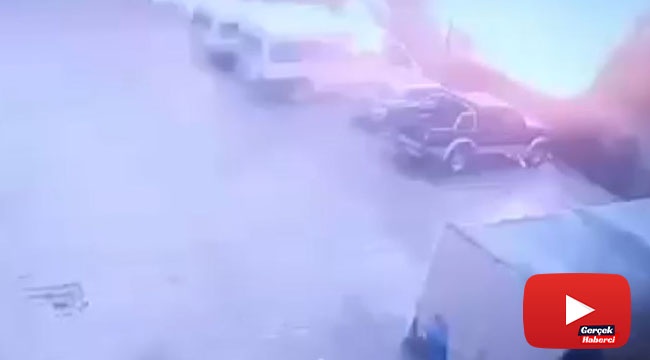 Yakınına yıldırım düşen adam bacağından yaralandı