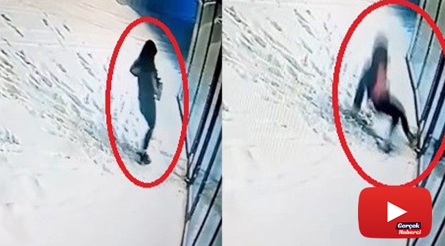 Buzda ayağı kayıp düştü, o anlar kamerada