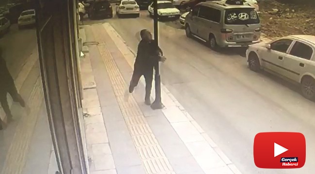 Direğe adeta kafa attı, neye uğradığını şaşırdı