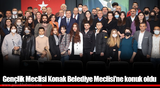 Gençlik Meclisi Konak Belediye Meclisi’ne konuk oldu