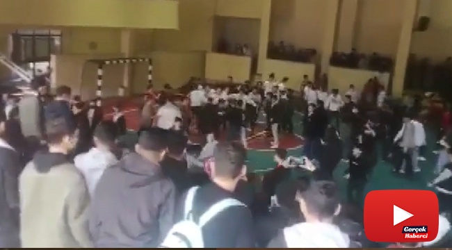 Liseler arası futsal maçında tekme tokatlı kavga