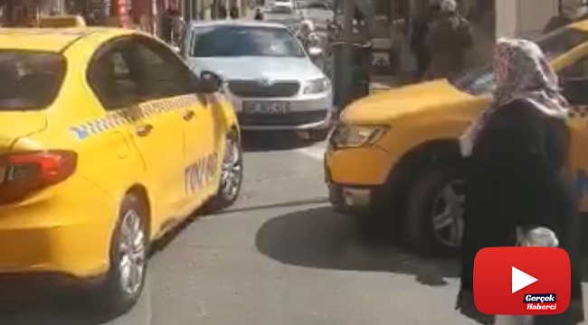 Taksicilere “ne olur beni al” diye yalvaran yaşlı kadının zor anları kameraya yansıdı