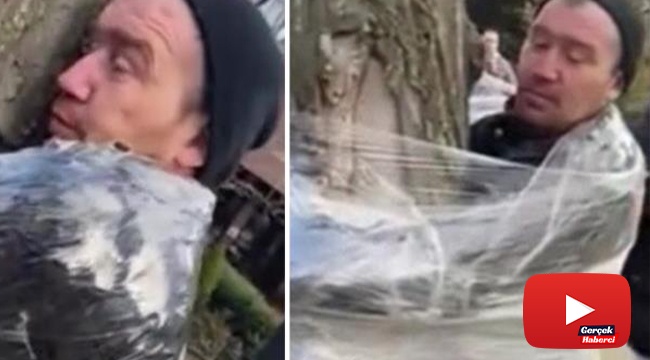 Ukraynalılar yakaladıkları Rus vatandaşını ağaca bağladı