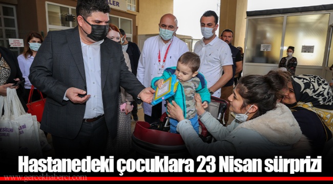 Hastanedeki çocuklara 23 Nisan sürprizi